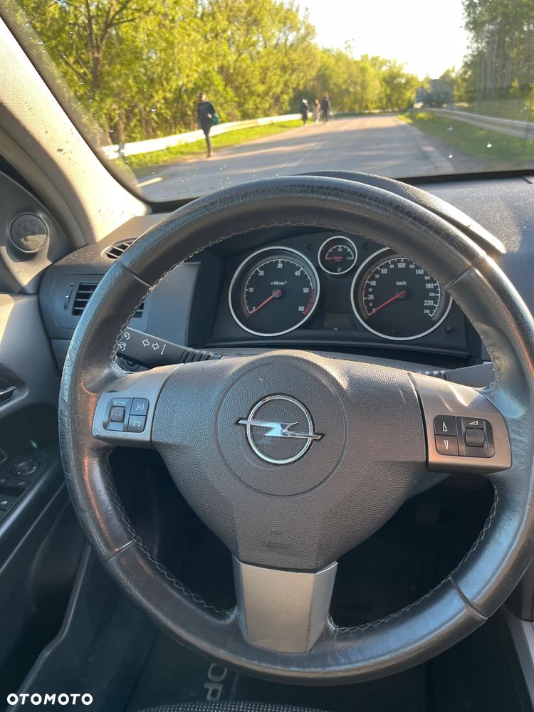 Opel Astra - 12