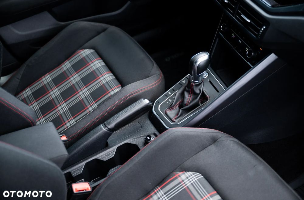 Volkswagen Polo - 3
