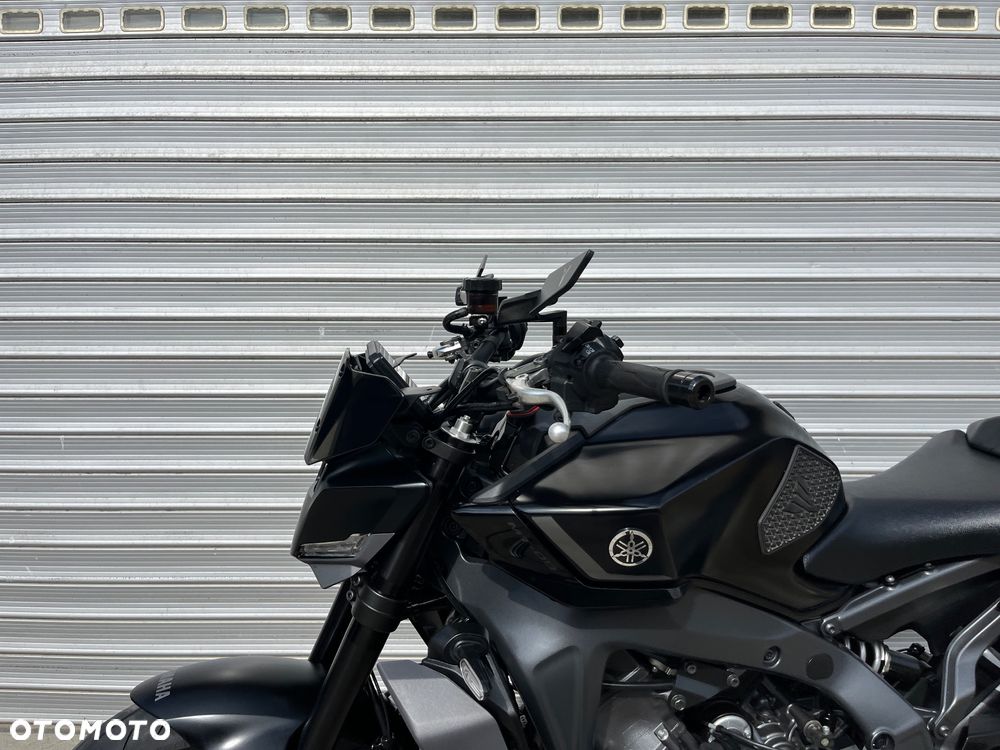 Yamaha MT - 32