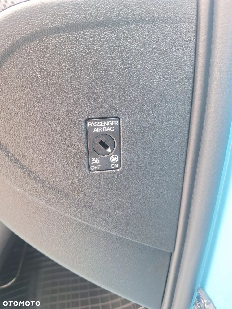 Volkswagen up! black style - 20
