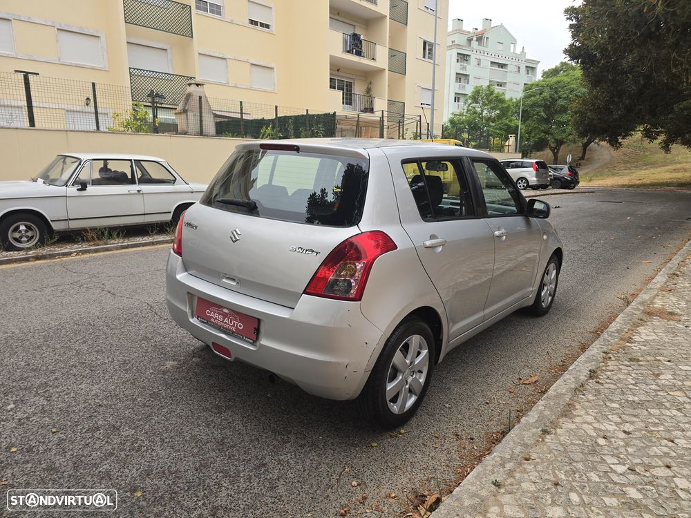 Suzuki Swift 1.3 DDiS GLX - 12