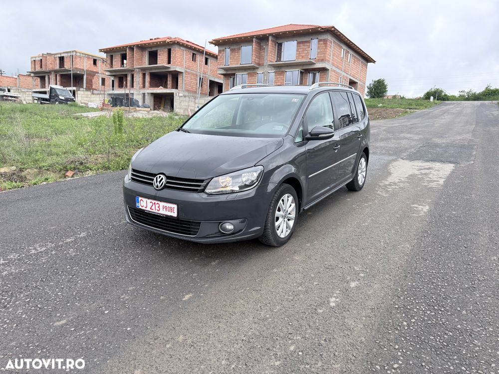 Volkswagen Touran - 1