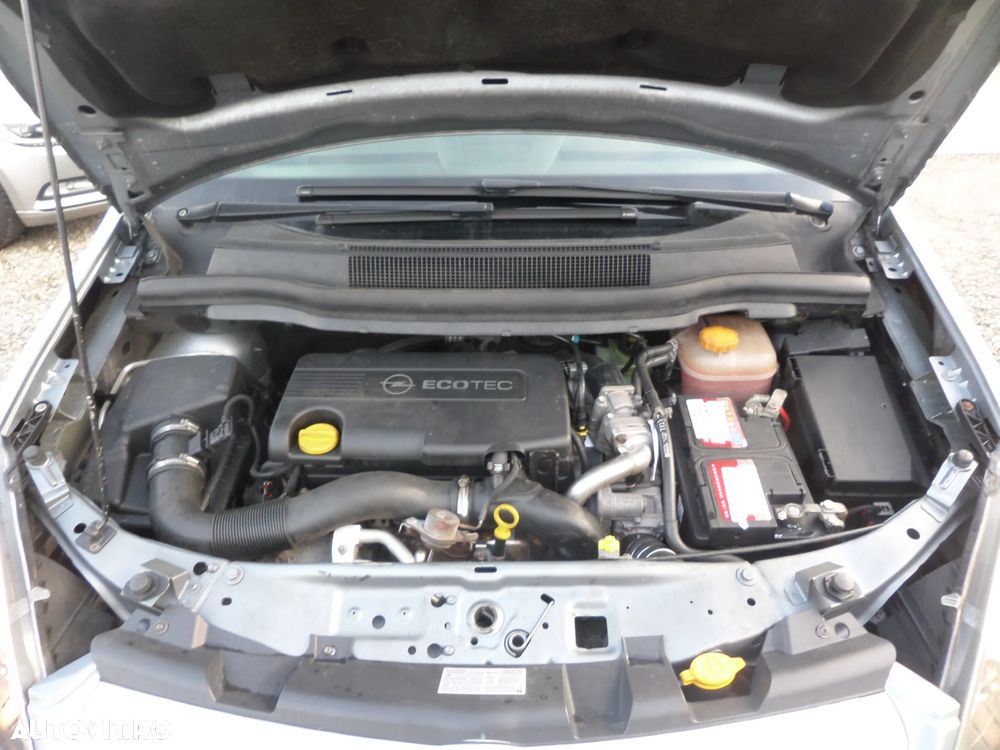 Opel Zafira 1.7 CDTI ecoFLEX Design Edition - 25