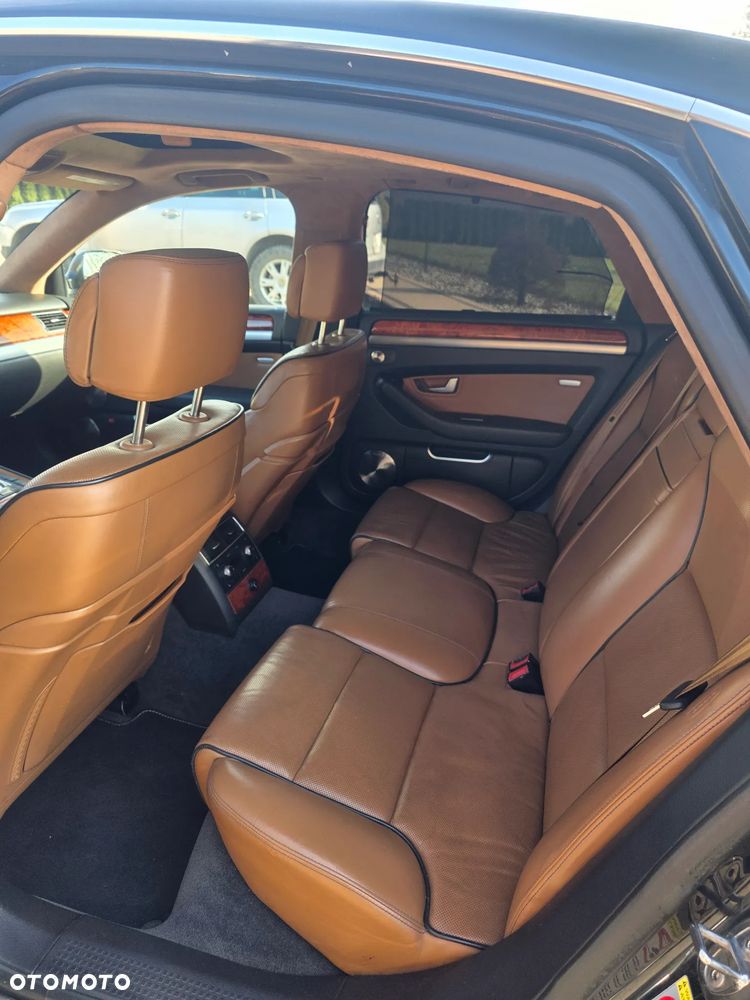 Audi A8 4.2 FSI Quattro - 19