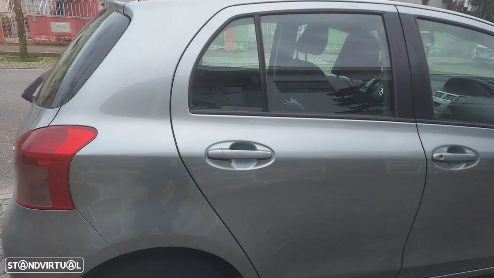 Toyota Yaris 1.0 VVT-i Sol - 8