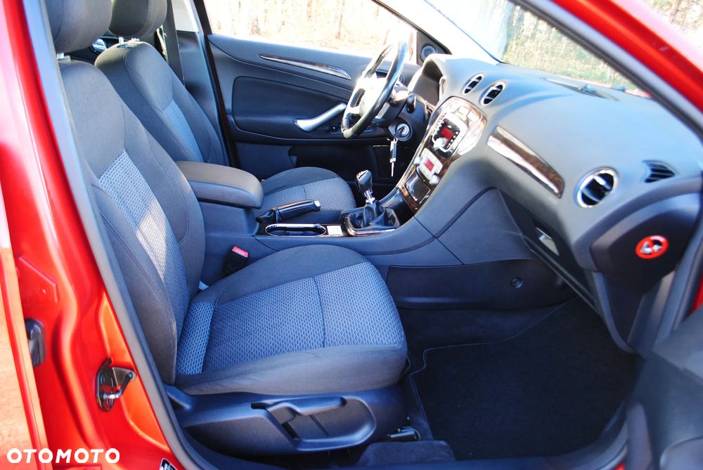 Ford Mondeo 2.0 TDCi Ghia X - 18