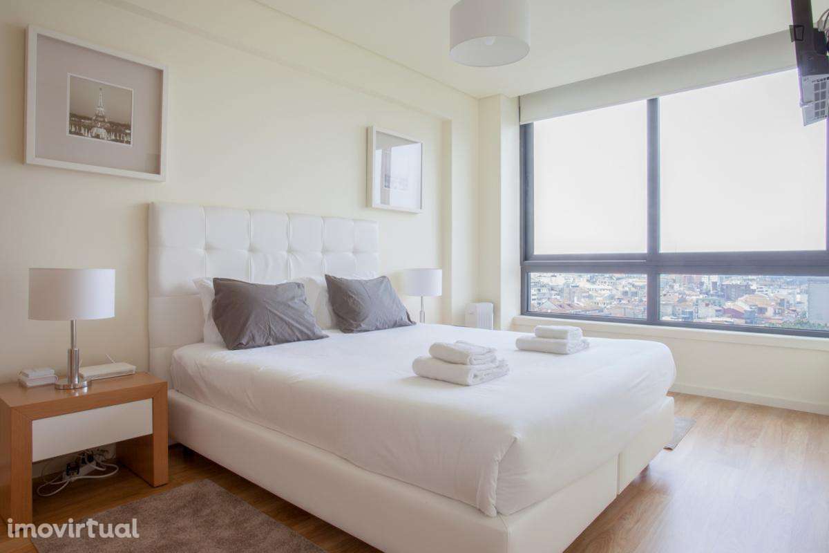 Apartamento com 1 quartos - localizado em Santo Ildefonso Porto - Grande imagem: 2/15