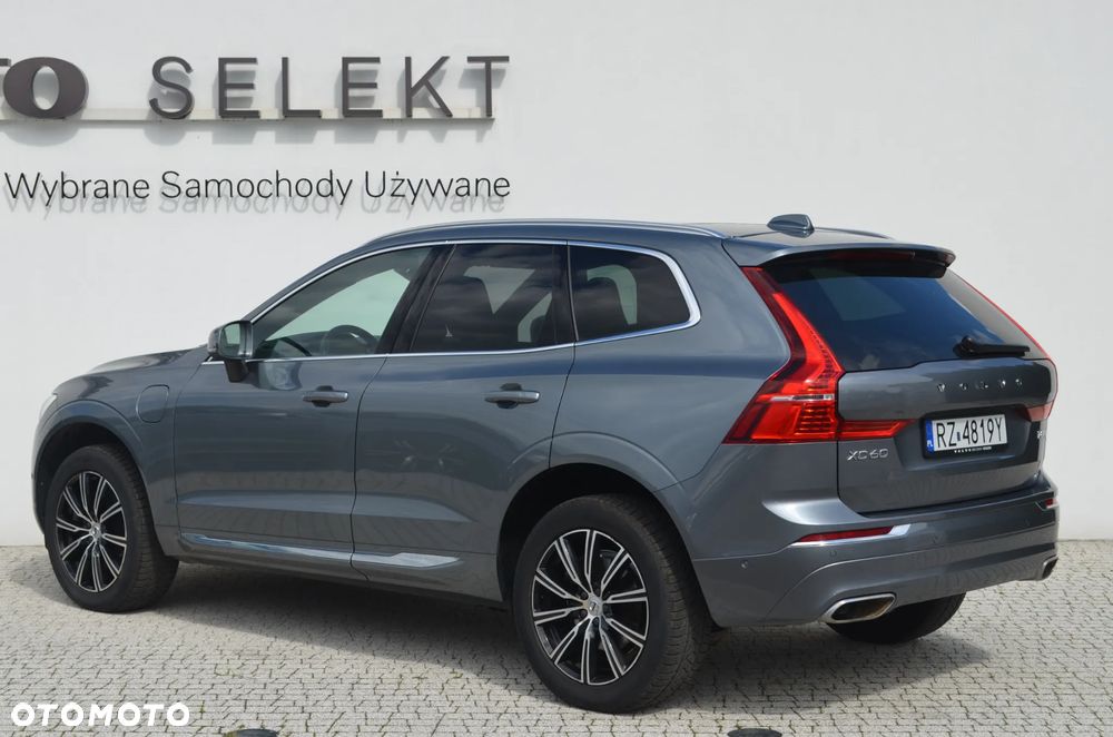 Volvo XC 60 T8 AWD Plug-In Hybrid Inscription - 3