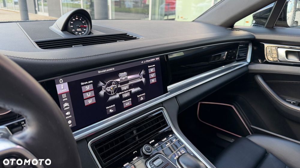 Porsche Panamera 4 GPF - 40