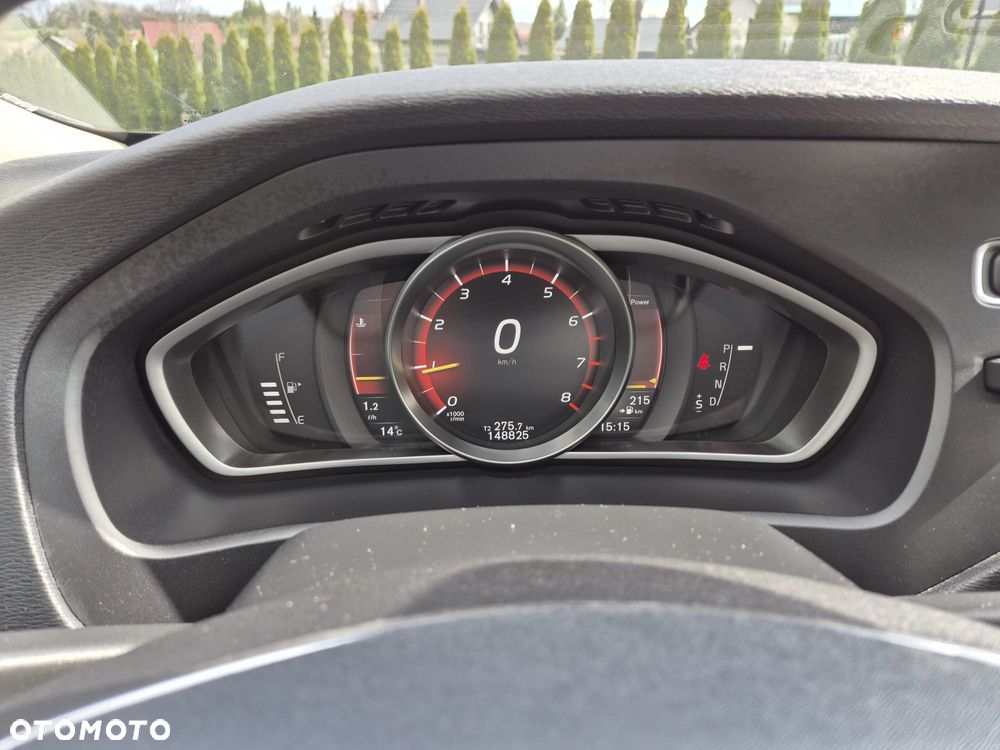 Volvo V40 Cross Country T3 Geartronic Momentum - 10