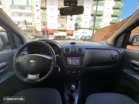 Dacia Lodgy 1.5 dCi Stepway 7L - 11