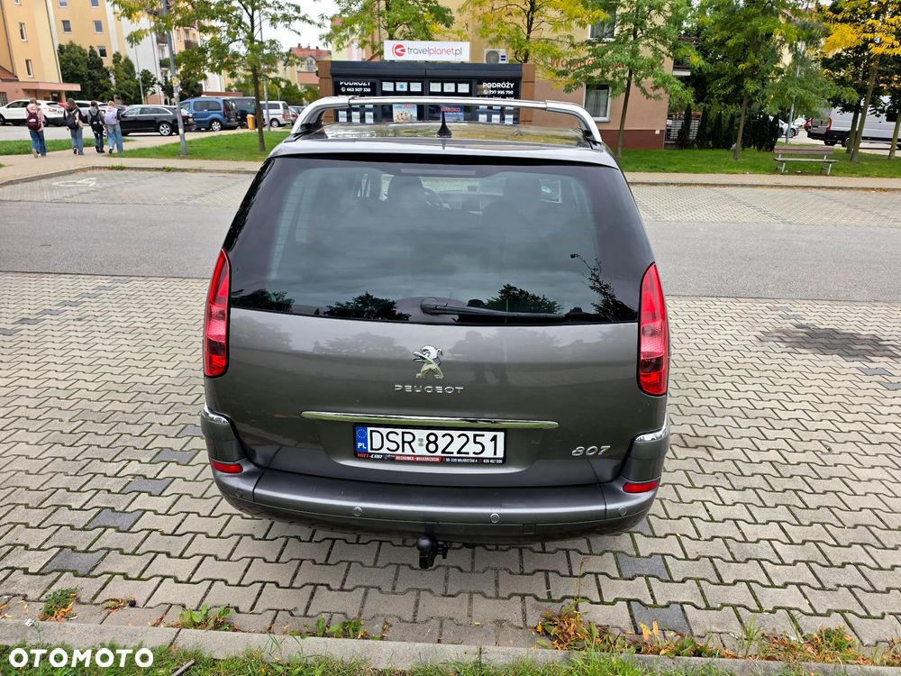 Peugeot 807 HDi 135 Premium - 23