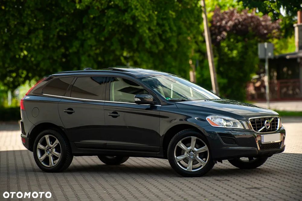 Volvo XC 60 D5 AWD Geartronic Momentum - 18