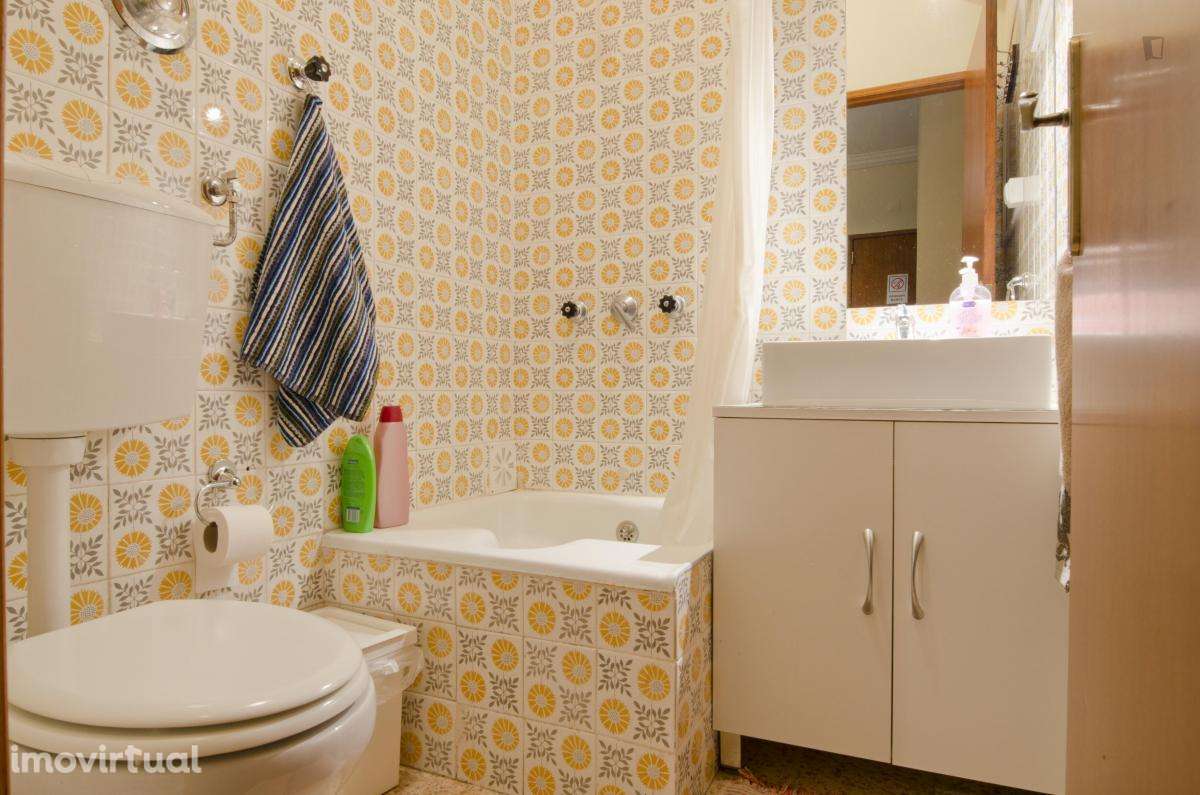 Apartamento com 4 quartos - localizado em Benfica Lisbon - Grande imagem: 3/29