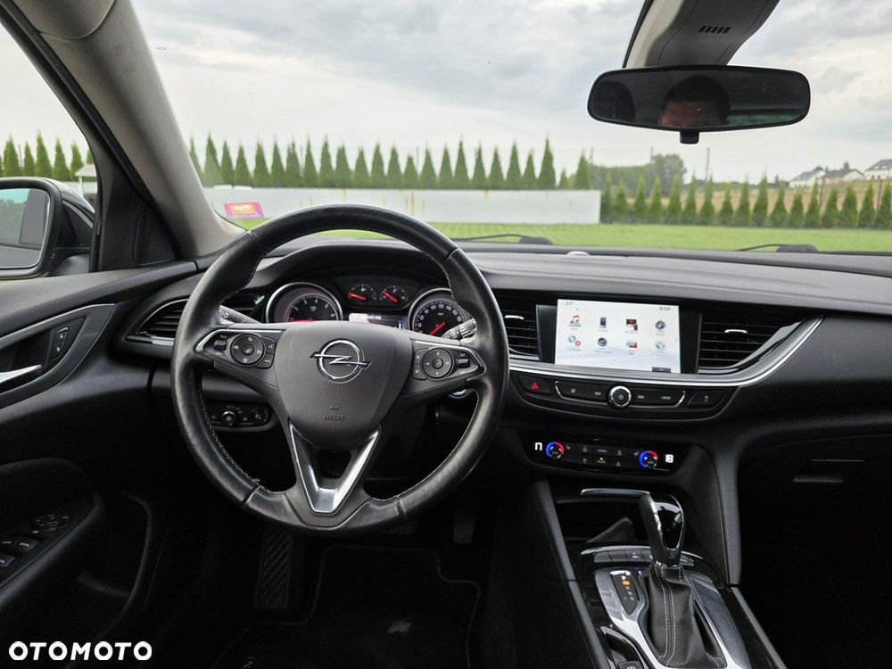 Opel Insignia - 19