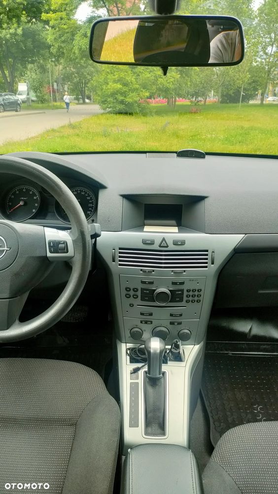 Opel Astra 1.8 Enjoy - 11
