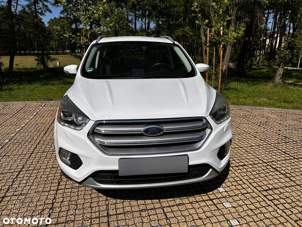 Ford Kuga 1.5 EcoBoost 2x4 Titanium - 3
