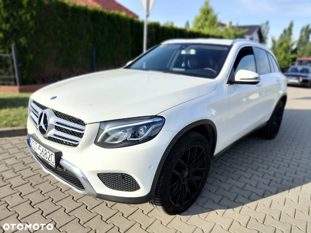 Mercedes-Benz GLC - 12