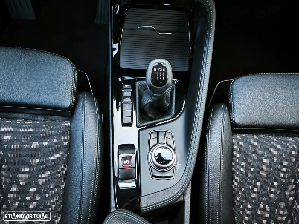 BMW X1 16 d sDrive xLine - 39