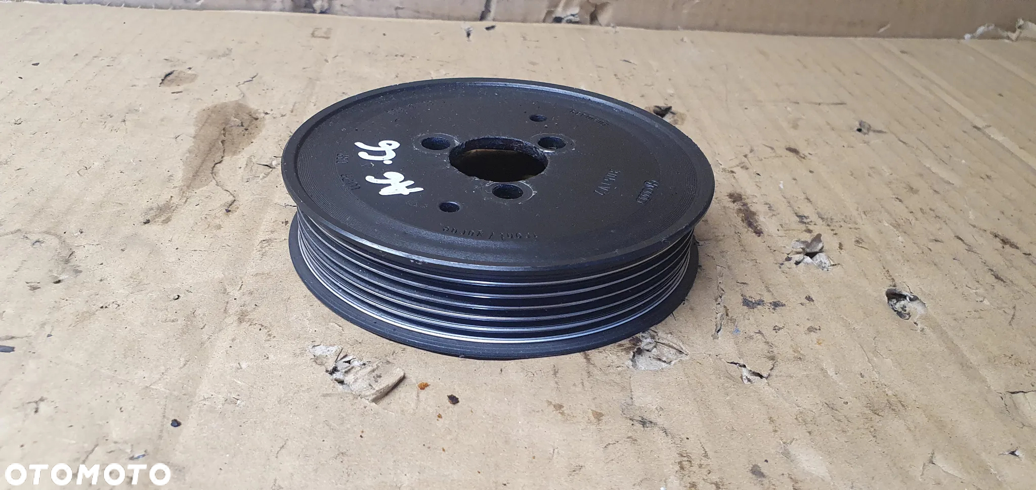 Koło pasowe pompy wody Audi A6 C6 2.7 TDI 059121031J - 2