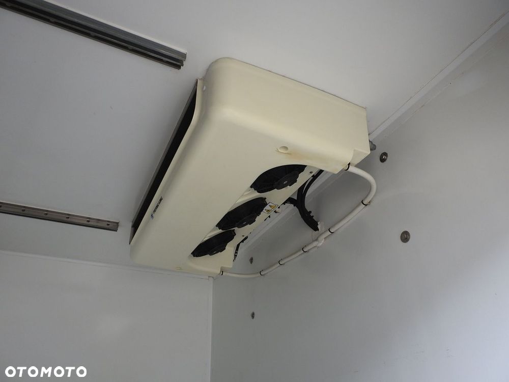 Mitsubishi CANTER FUSO 7C15 KONTENER CHŁODNIA WINDA 14 PALET -4*C ZASILANIE 230V KLIMATYZACJA AUTOMATYCZNA SKRZYNIA 150KM - 20