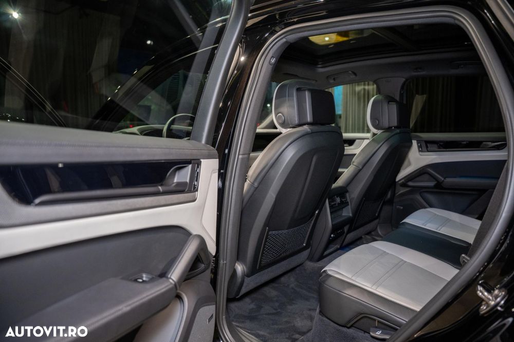 Porsche Cayenne - 34