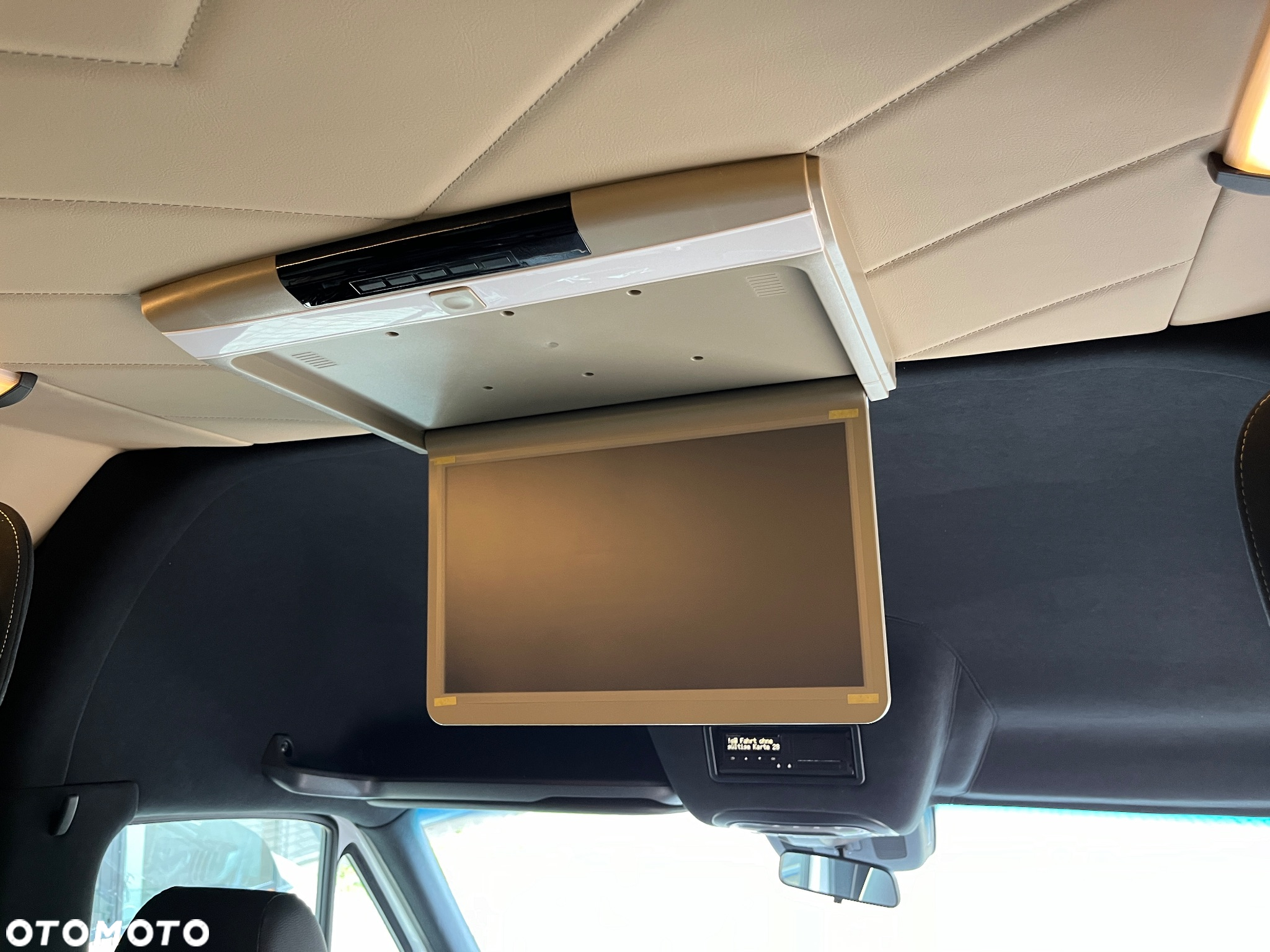 Mercedes-Benz Sprinter 519 - 24
