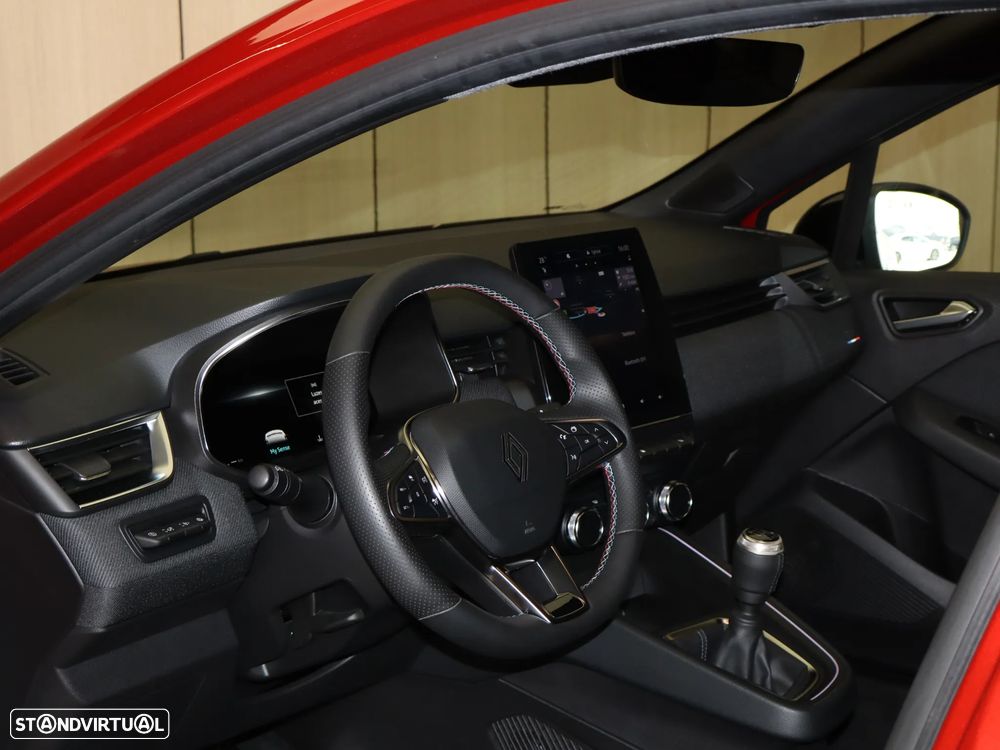 Renault Clio TCe 90 ESPIRIT ALPINE - 21