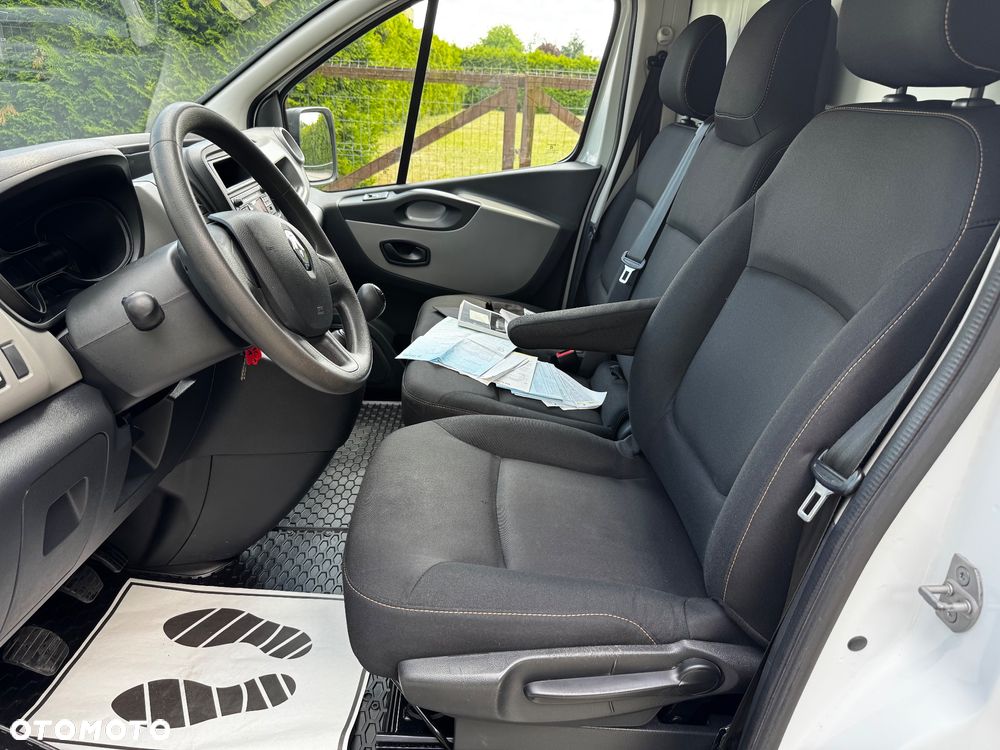 Renault TRAFIC - 10