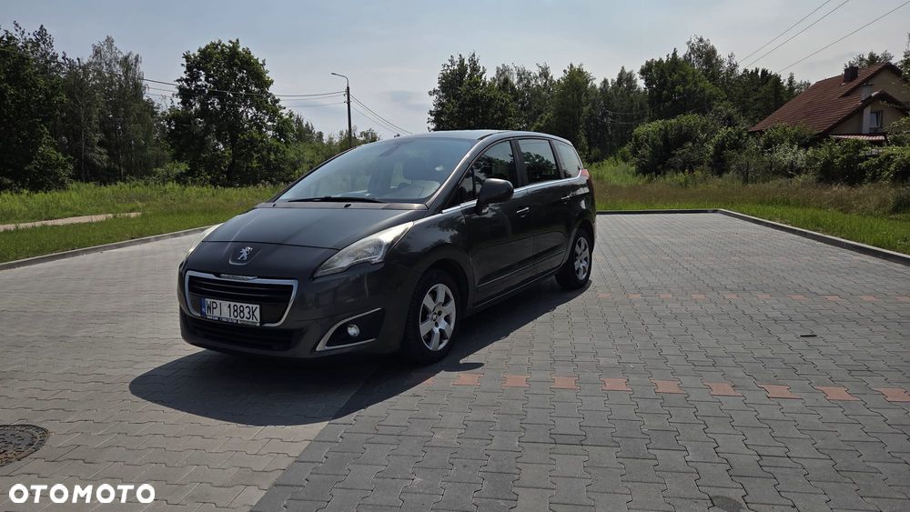 Peugeot 5008 2.0 HDi Allure 7os - 8