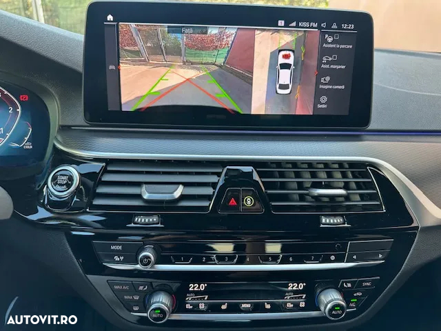 BMW Seria 5 520d xDrive AT MHEV - 24