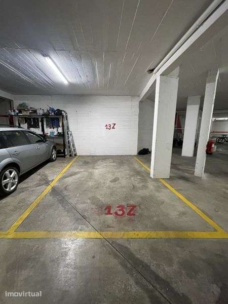 Alugo lugar de estacionamento - Grande imagem: 2/2