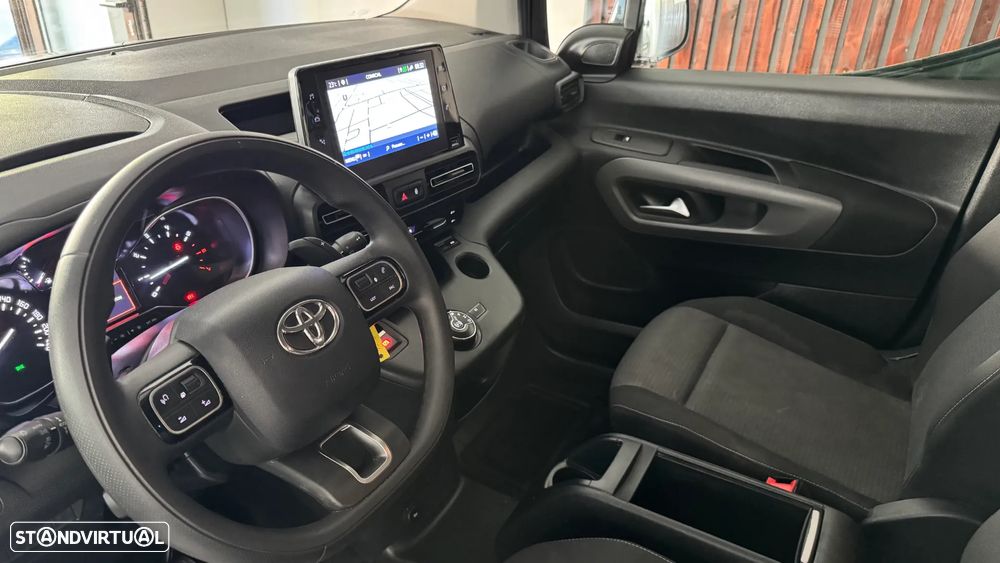 Toyota Proace City Verso 1.5D L2 Luxury 8TA - 4