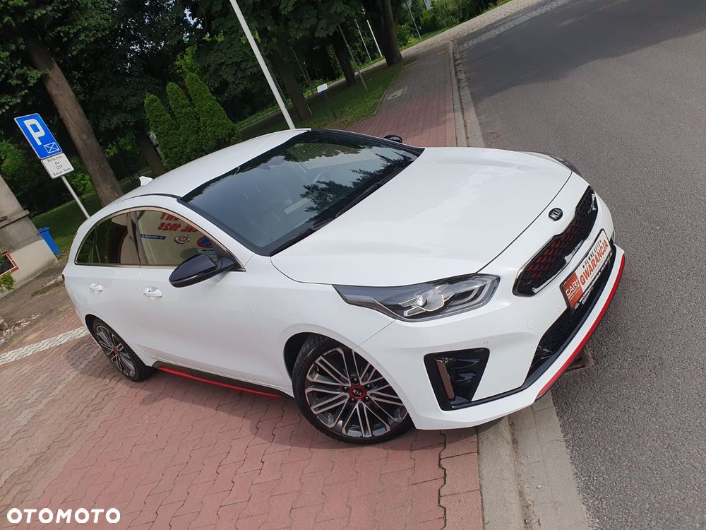 Kia ProCeed 1.6 T-GDI GT - 1