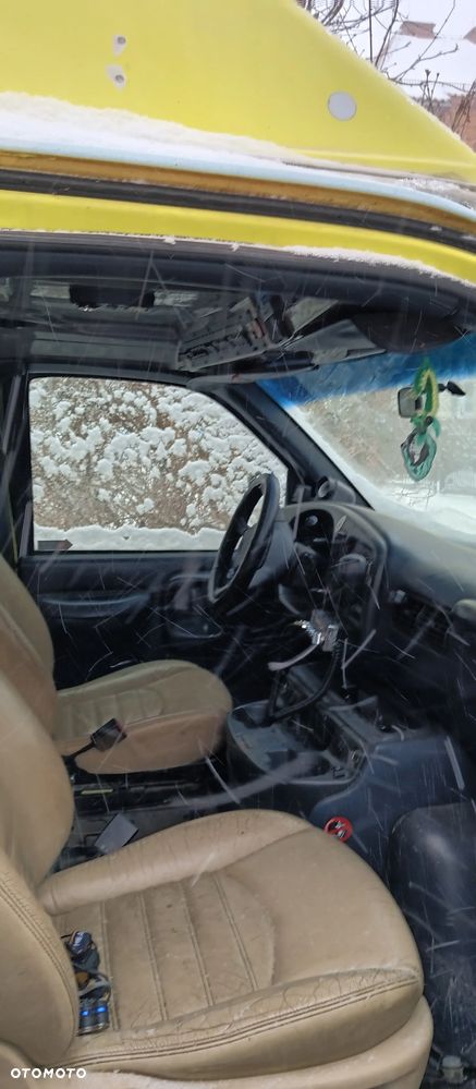 Chevrolet Express - 16