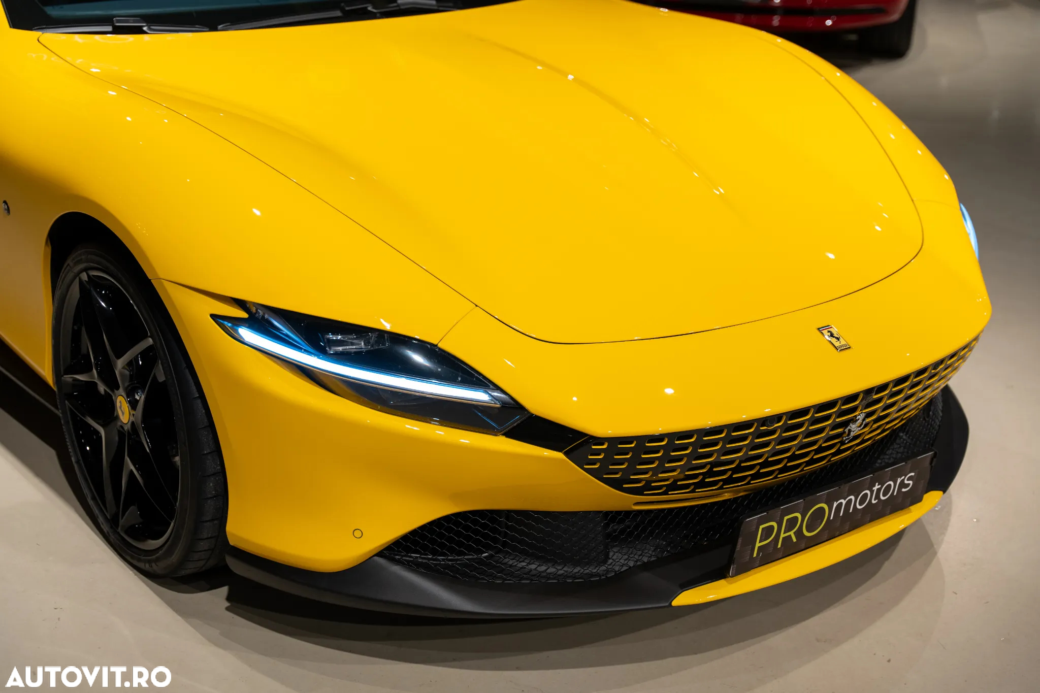 Ferrari Roma - 16
