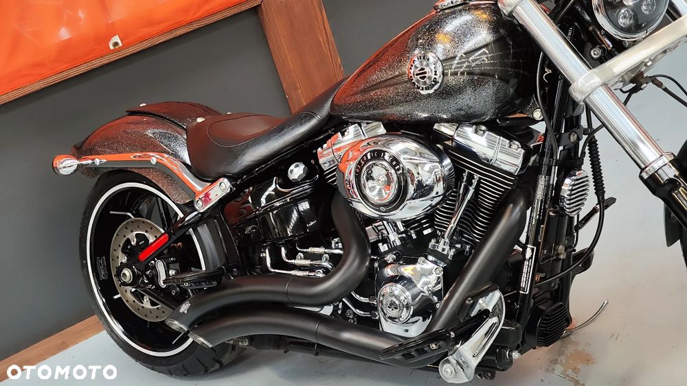 Harley-Davidson FXSB Breakout - 22