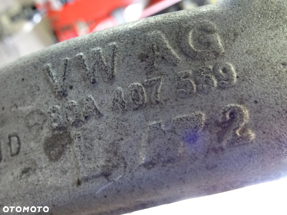 80A407559 80A413031AJ zwrotnica lewa  amortyzator piasta wahacz Audi Q5 80A FY czesci - 2