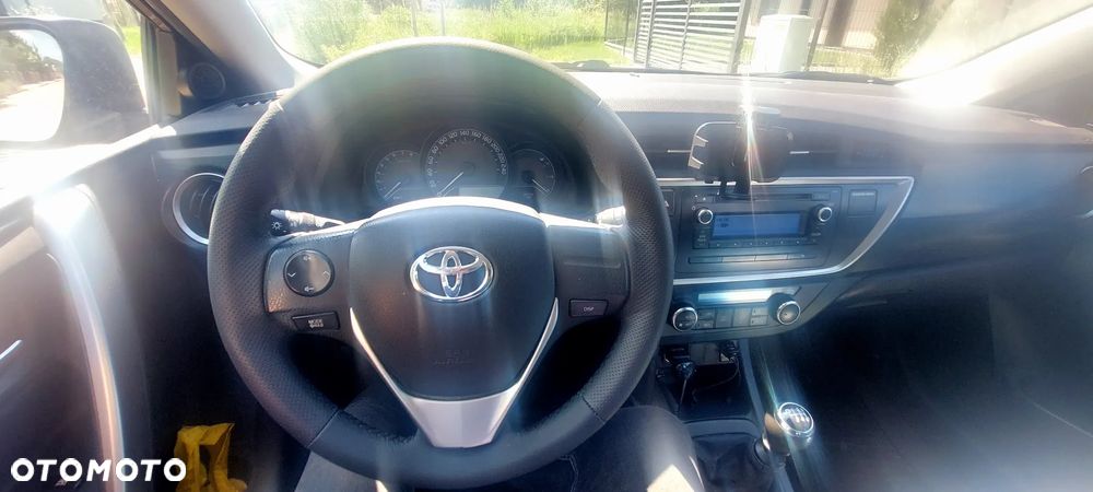 Toyota Auris 1.33 VVT-i Life Comfort - 11