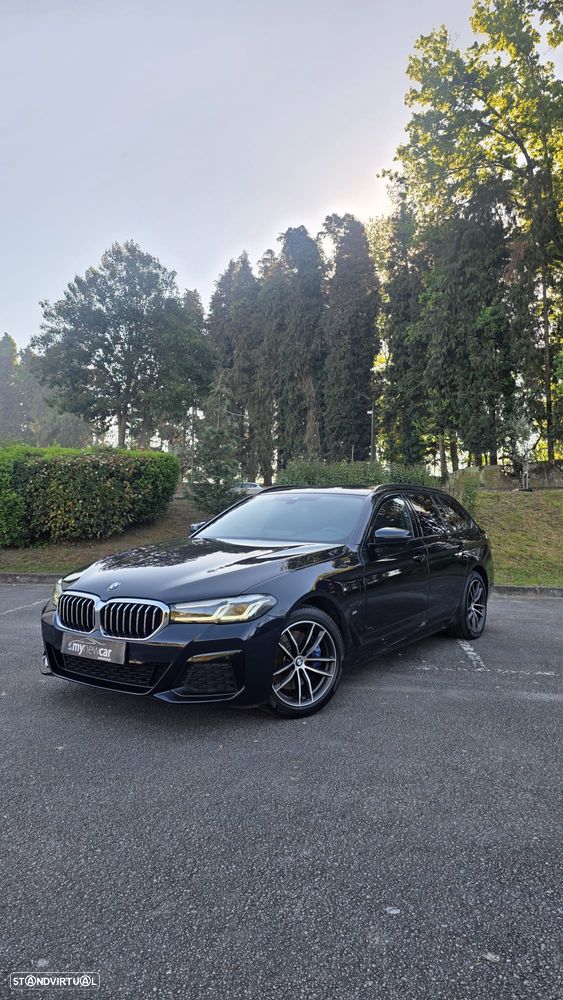 BMW 530 e Pack Desportivo M - 1