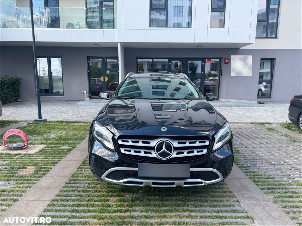 MERCEDES-BENZ Gla