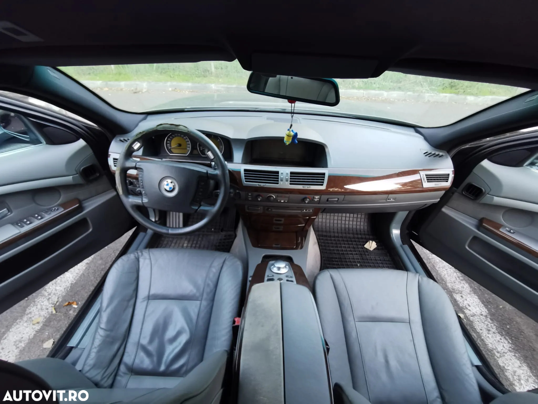 BMW Seria 7 - 10