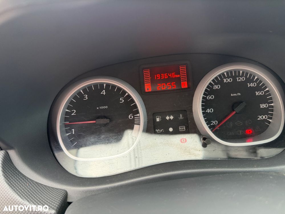Dacia Duster 1.6 4x4 Prestige - 22