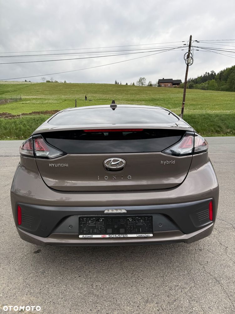 Hyundai IONIQ 1.6 GDI Premium - 7