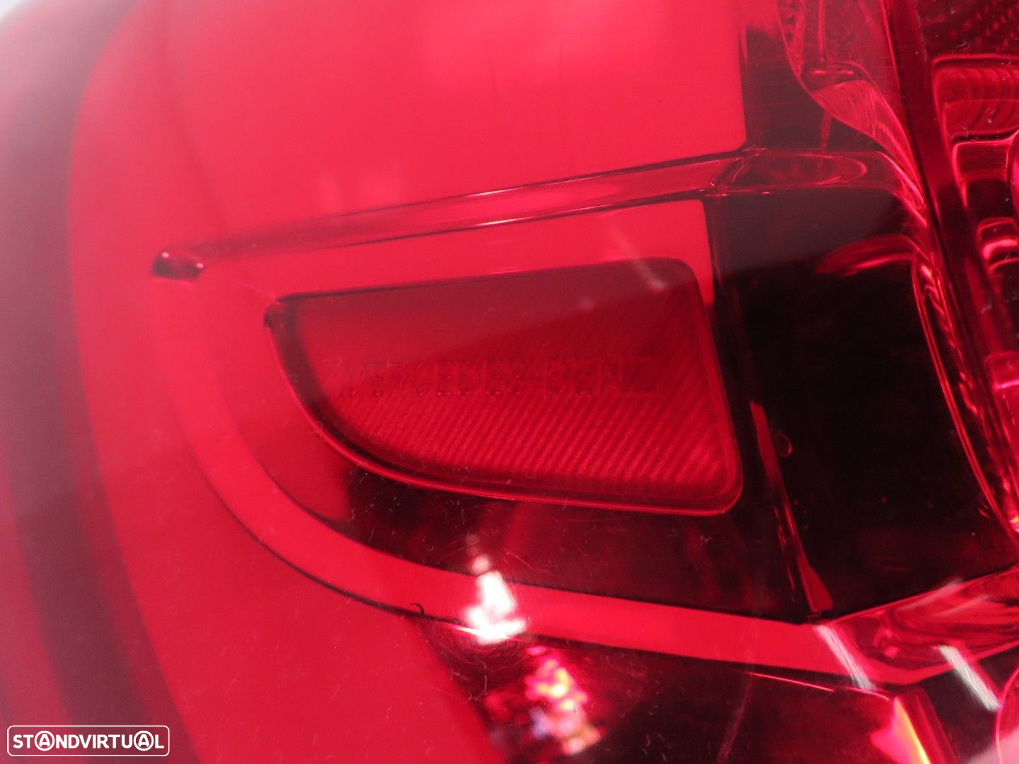 Farolim LED Esquerdo/Trás Usado / Original MERCEDES-BENZ GLA-CLASS (X156) A15690... - 2