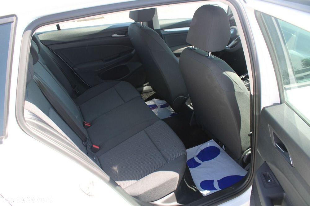 Volkswagen Golf - 26
