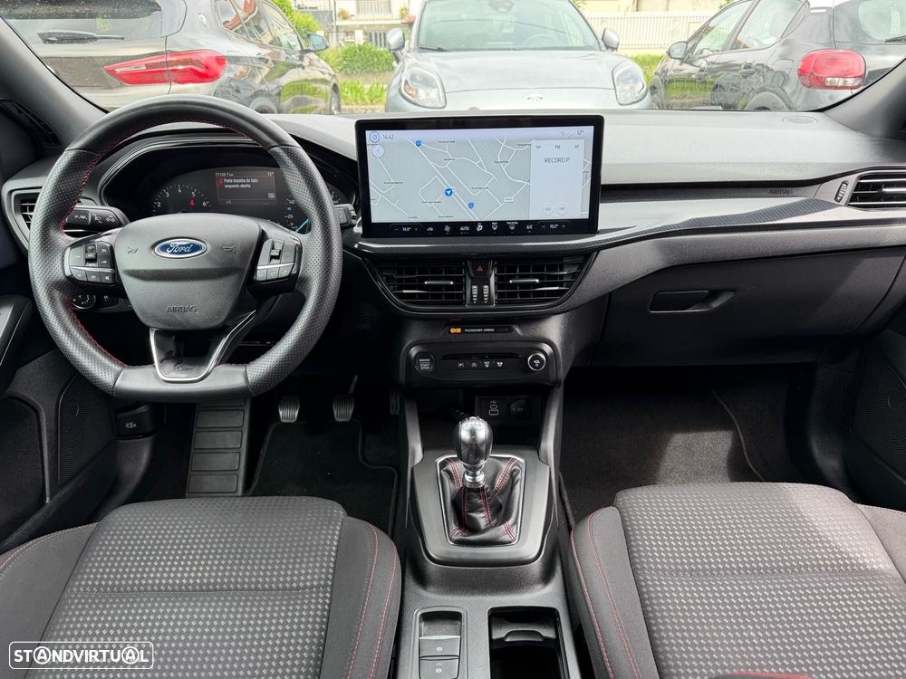 Ford Focus SW 1.0 EcoBoost MHEV ST-Line - 12