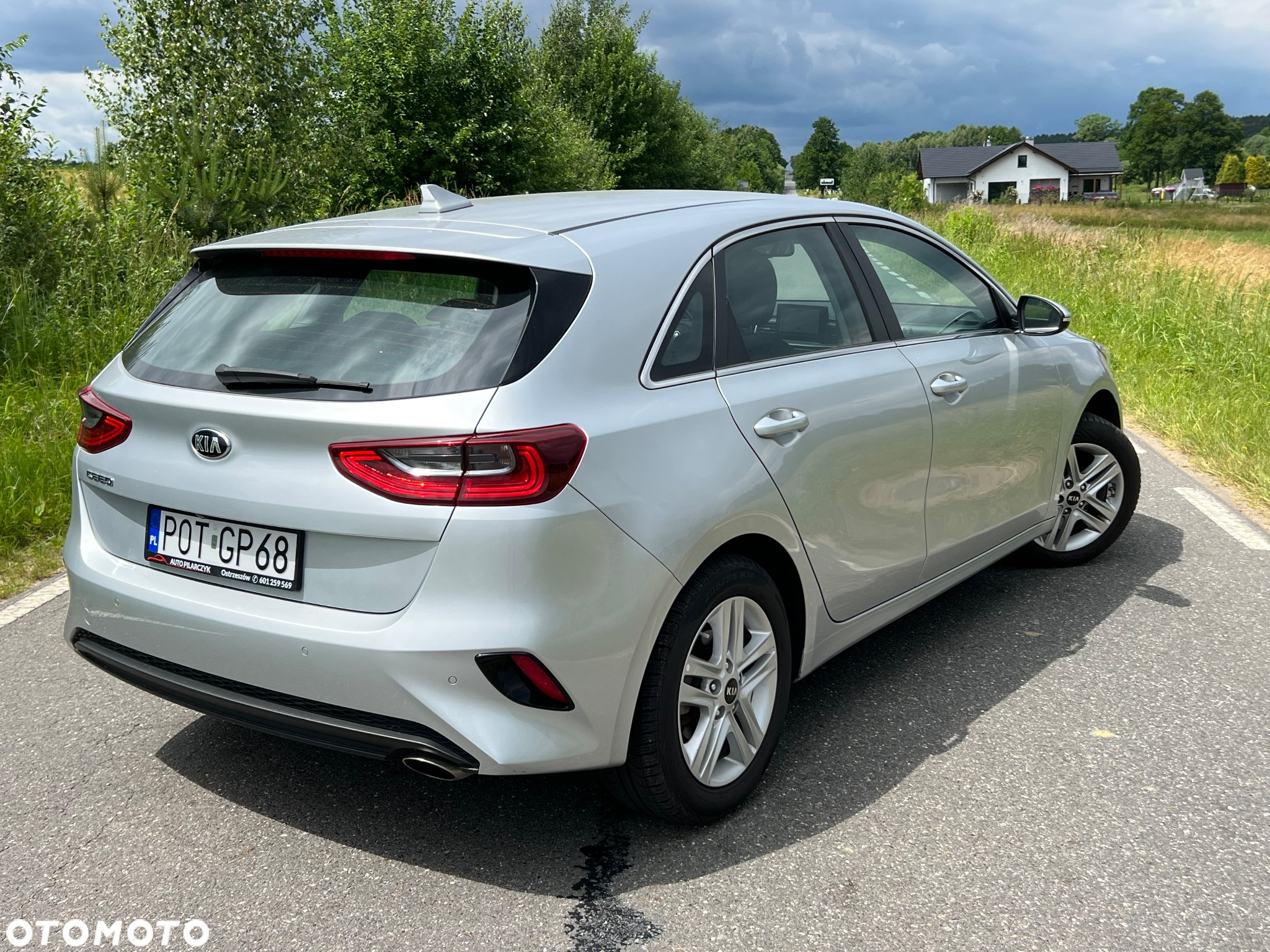 Kia Ceed 1.6 CRDi SCR L Business Line Plus - 2