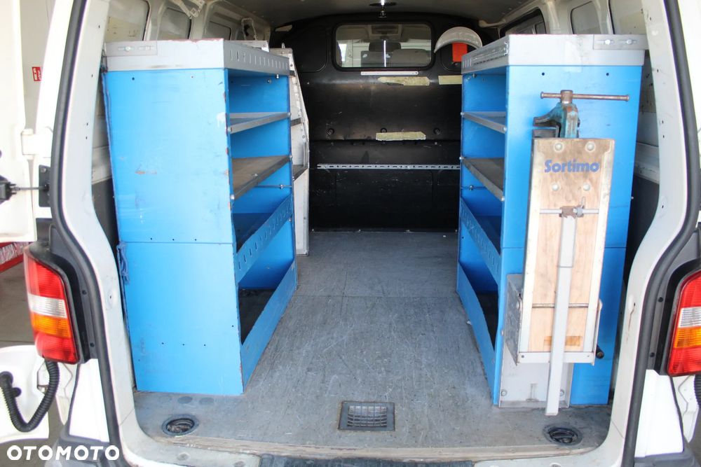 Volkswagen Transporter T5 - 13