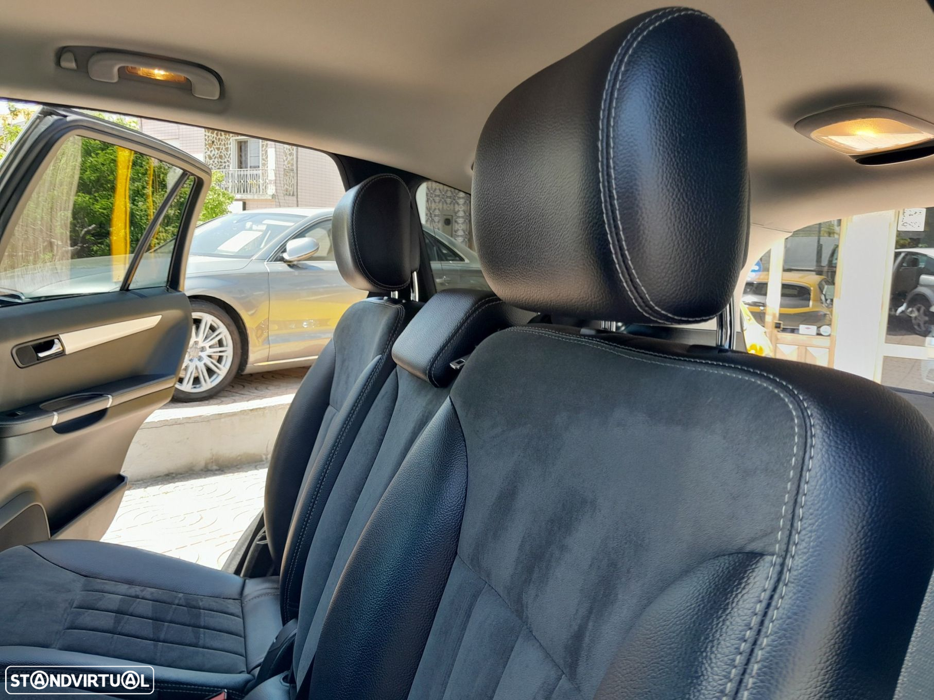 Mercedes-Benz R 320 CDi 4-Matic Longo - 28